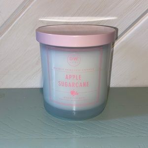 NWT DW Home Apple Sugarcane richly scented candle